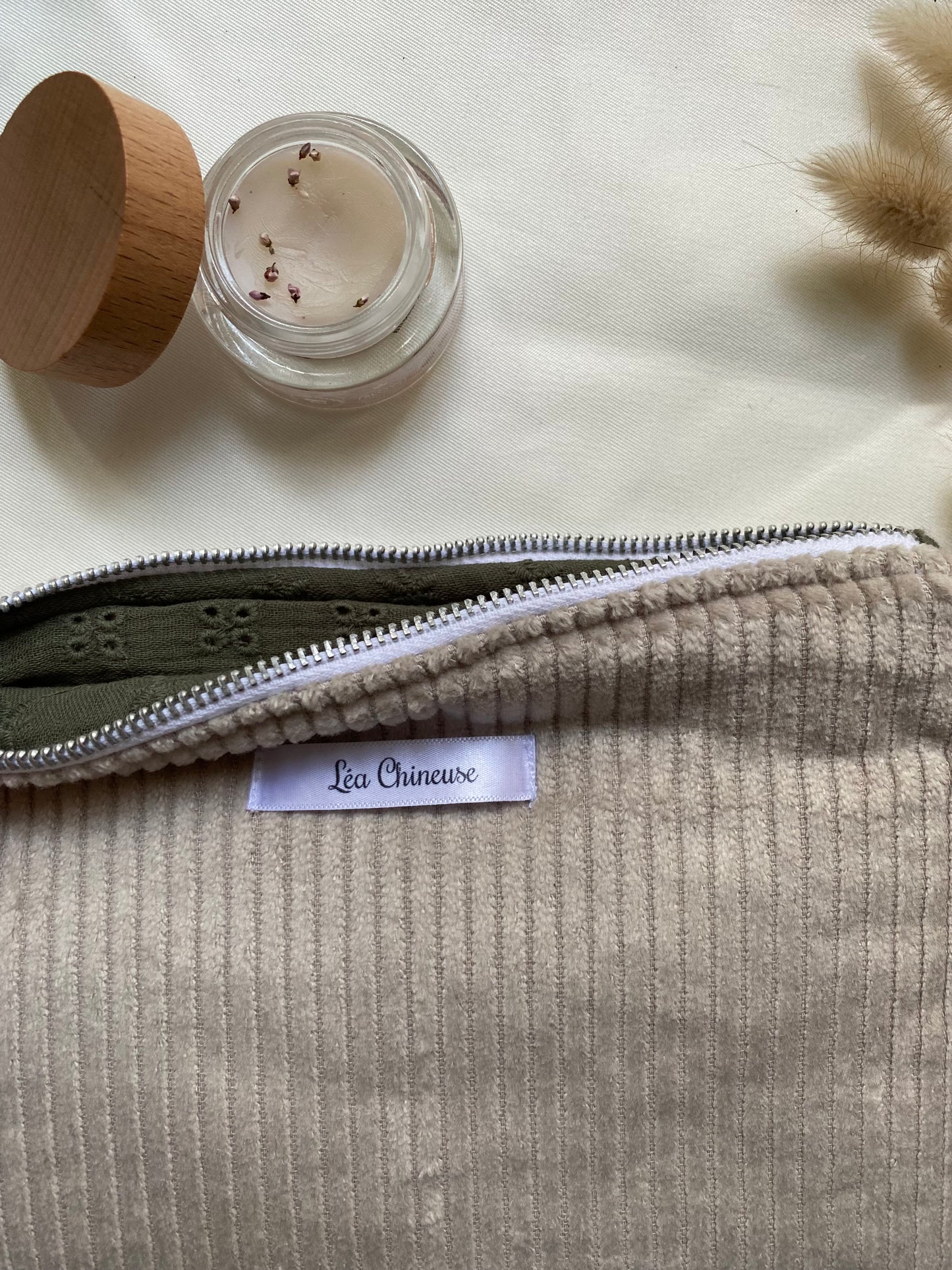 Pochette moyenne molletonnée