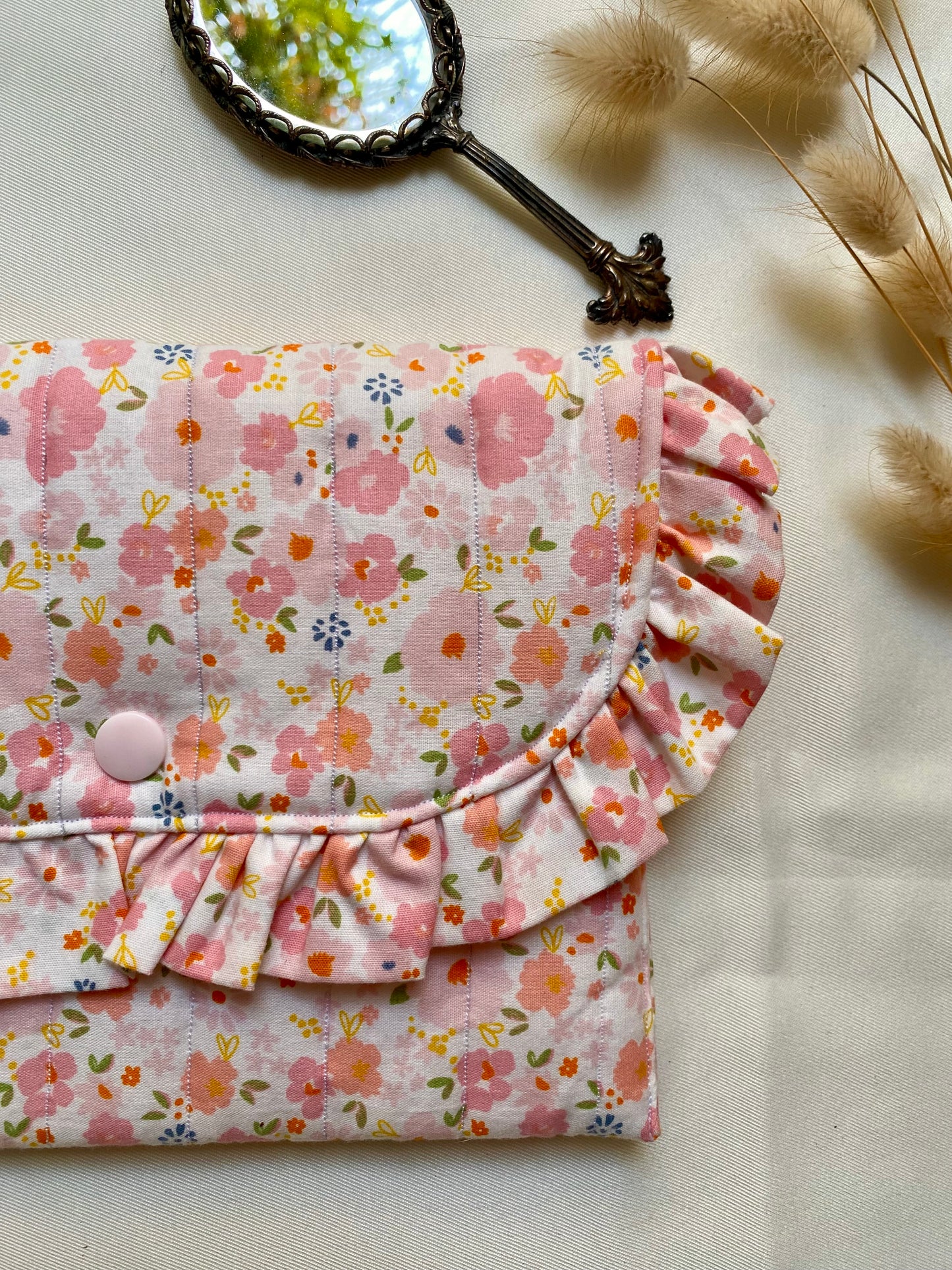 Pochette à volant Flora