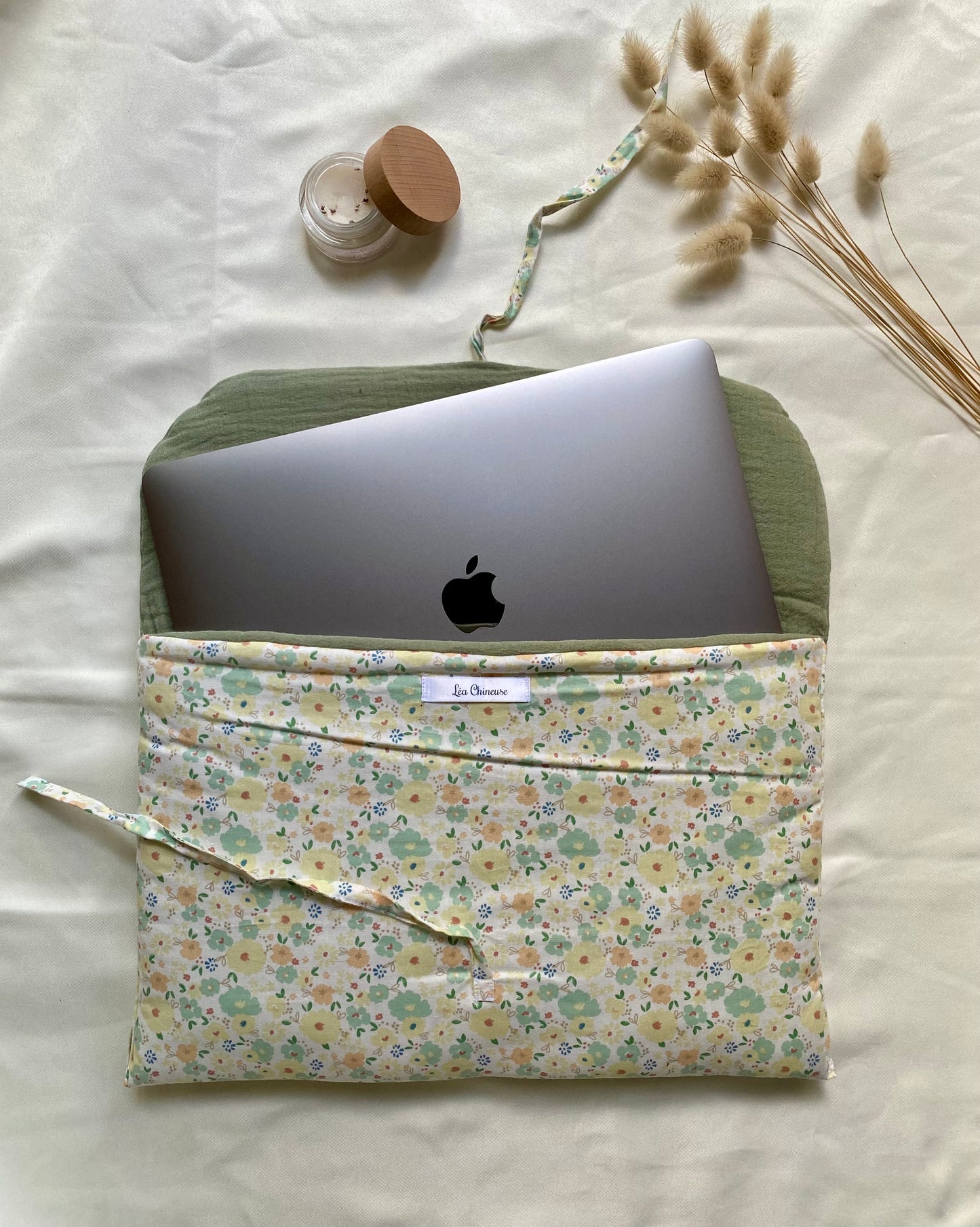 Pochette d’ordinateur à lacet